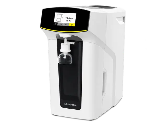 Arium Mini Ultrapure Water System